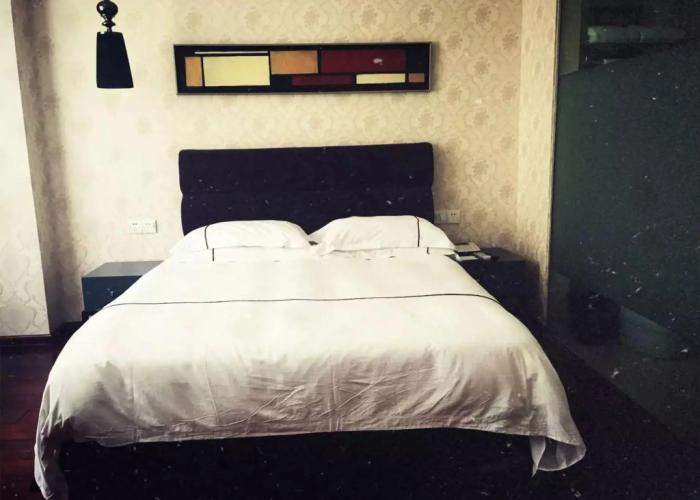 Yiwu Baiheng Hotel