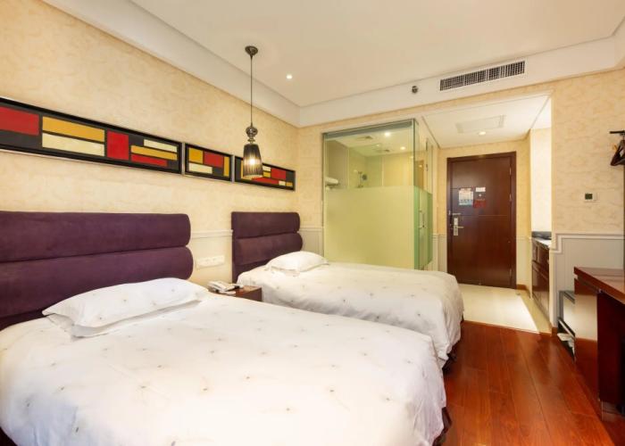 Yiwu Baiheng Hotel