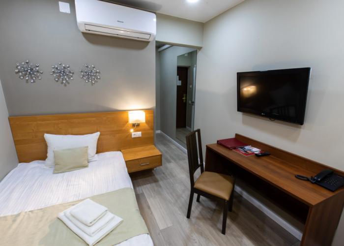 Lena Hotel