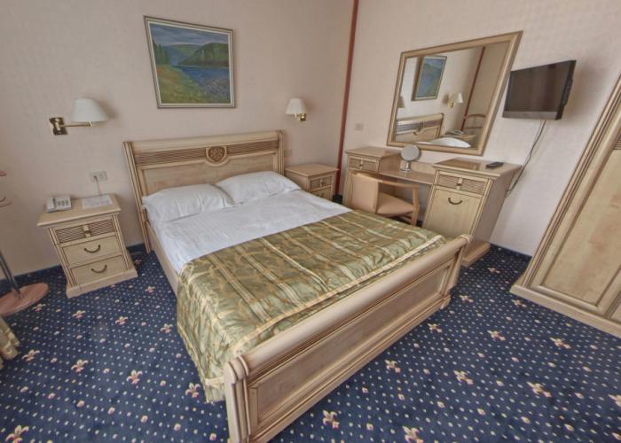 Tygyn Darkhan Hotel