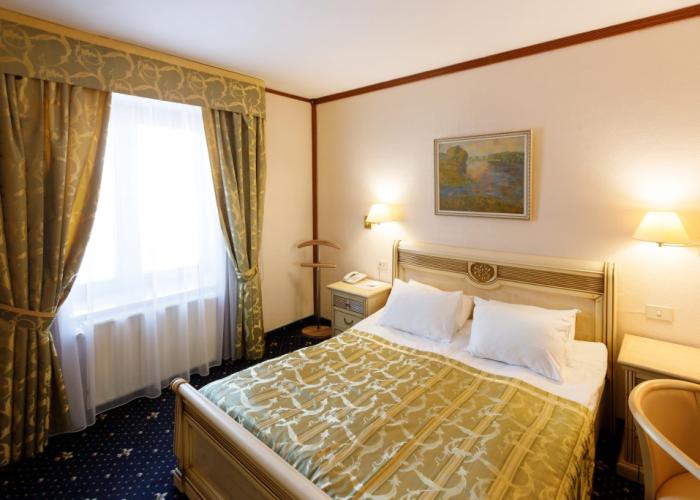 Tygyn Darkhan Hotel