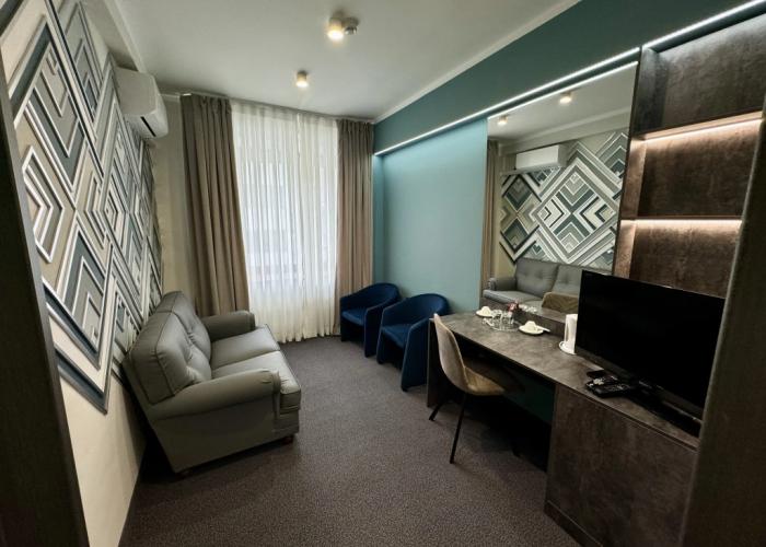Tygyn Darkhan Hotel