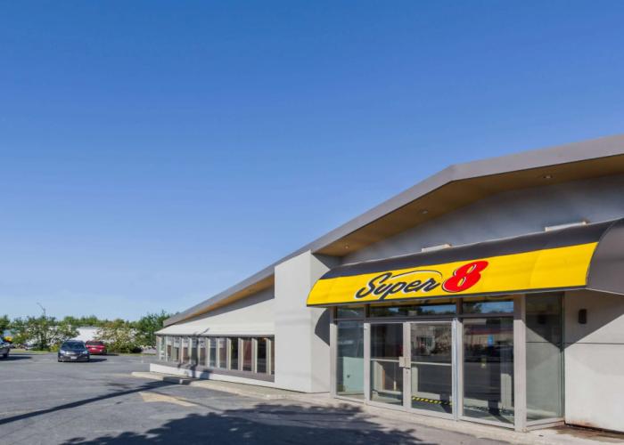Super 8 by Wyndham Kirkland Lake