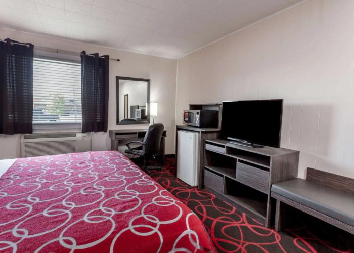 Super 8 by Wyndham Kirkland Lake