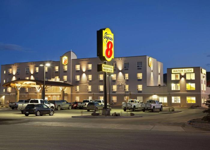 Home Inn and Suites Lloydminster