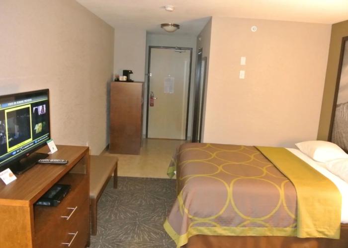 Home Inn and Suites Lloydminster