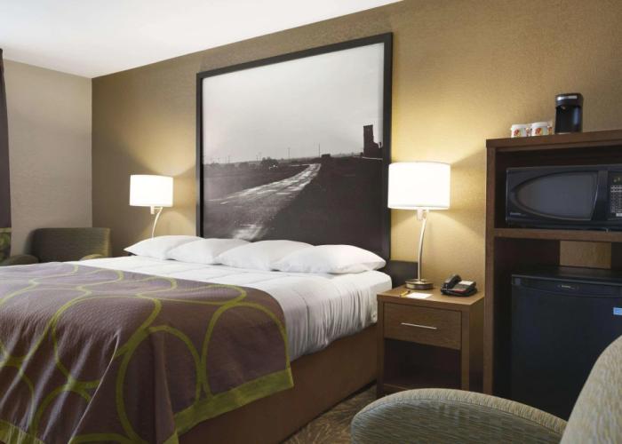 Home Inn and Suites Lloydminster