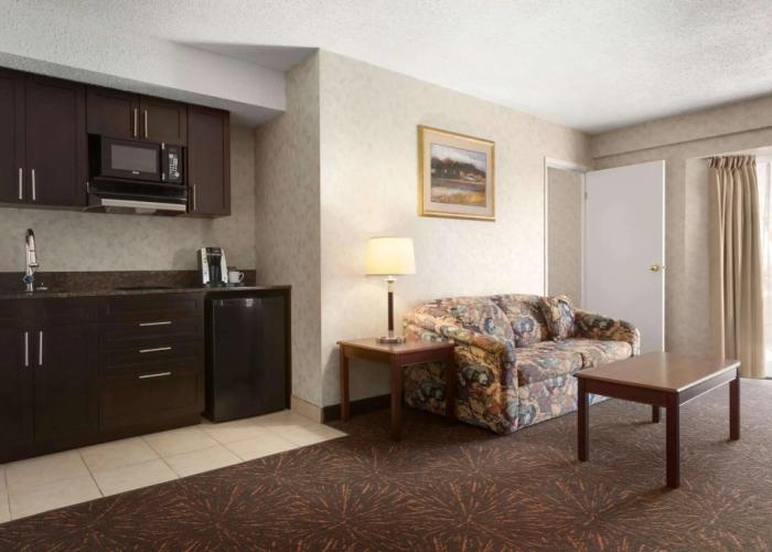 Travelodge by Wyndham Lloydminster