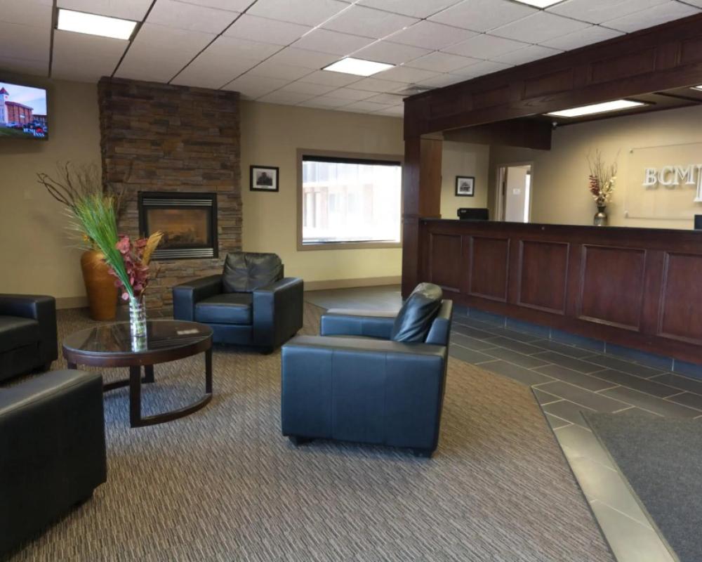 фото BCMInns Lloydminster