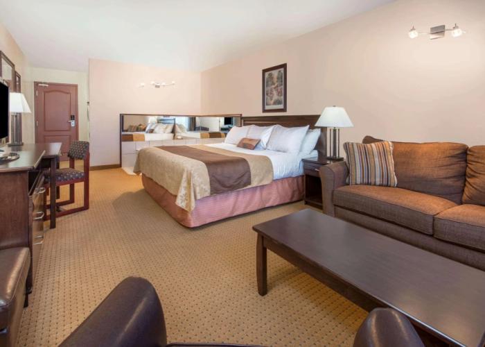 Ramada by Wyndham Lloydminster