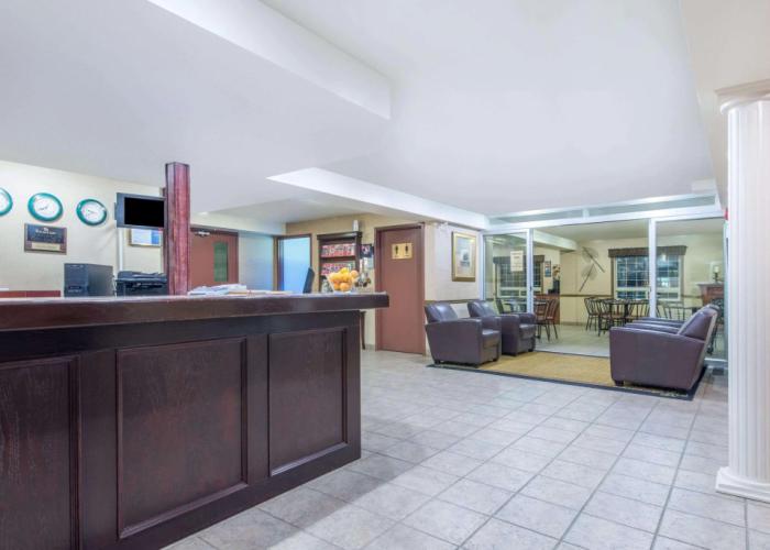 Ramada by Wyndham Lloydminster
