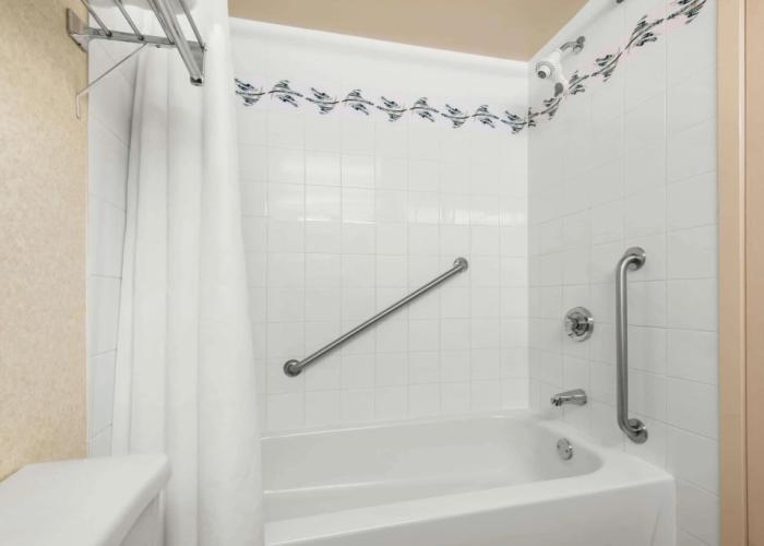 Ramada by Wyndham Lloydminster