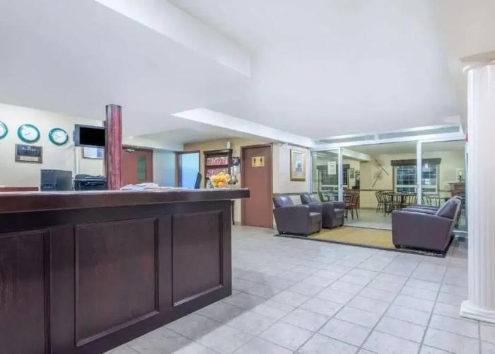 Gold Circle Inn