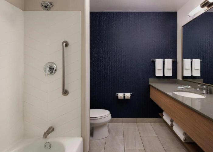 Fairfield Inn and Suites by Marriott Kelowna