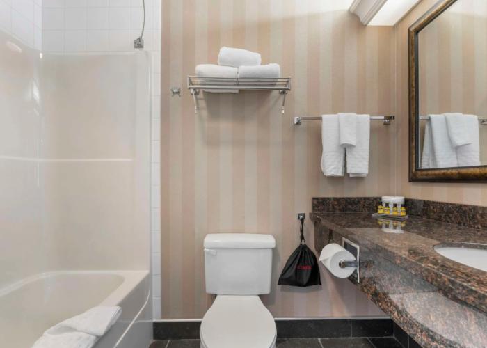 Best Western Plus Kelowna Hotel & Suites