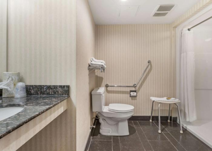 Best Western Plus Kelowna Hotel & Suites