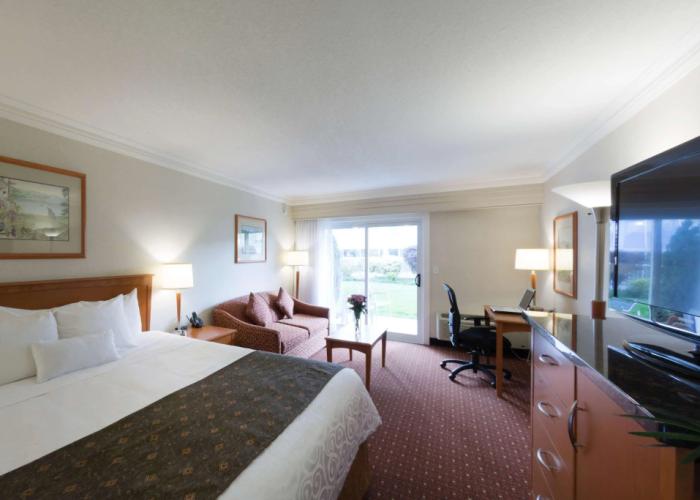Best Western Plus Kelowna Hotel & Suites