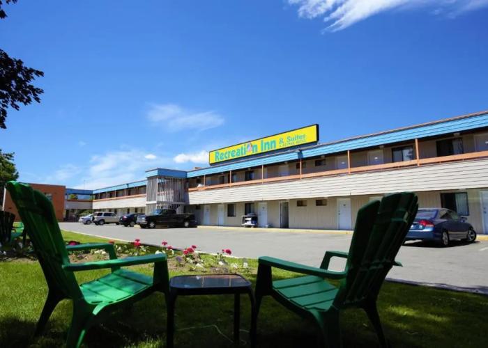 Recreation Inn & Suites