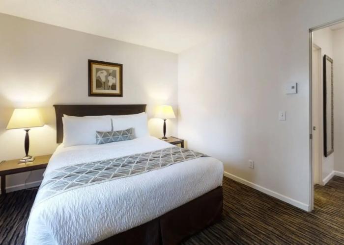 Recreation Inn & Suites