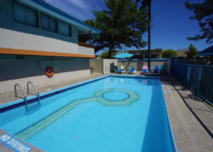 Recreation Inn & Suites