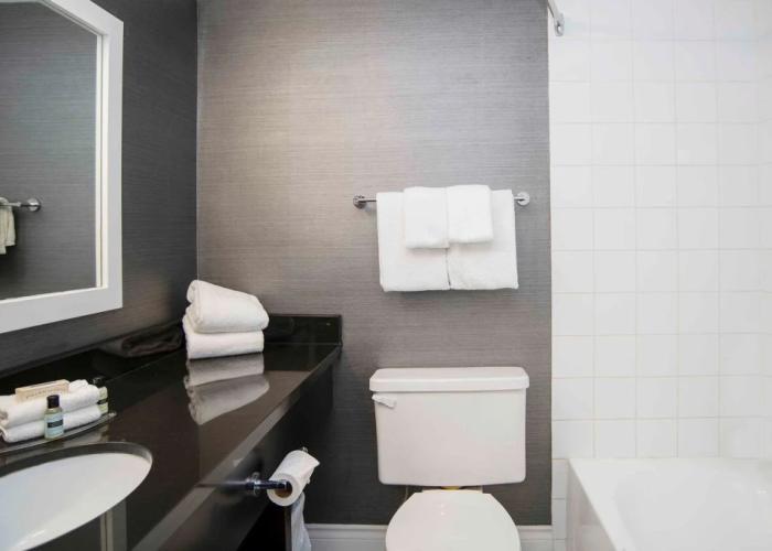 Sandman Hotel & Suites Kelowna