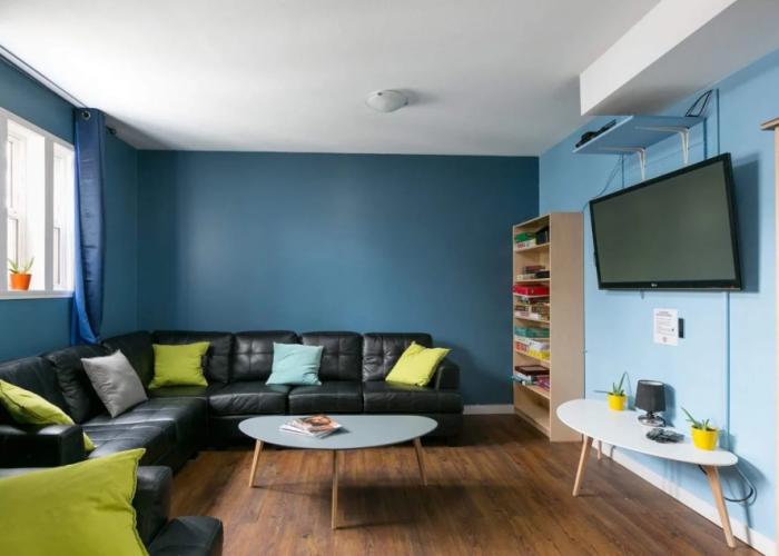 HI Kelowna Hostel