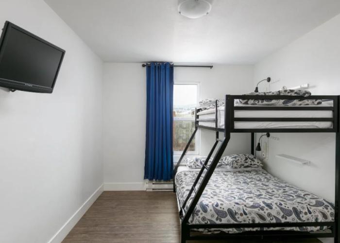 HI Kelowna Hostel
