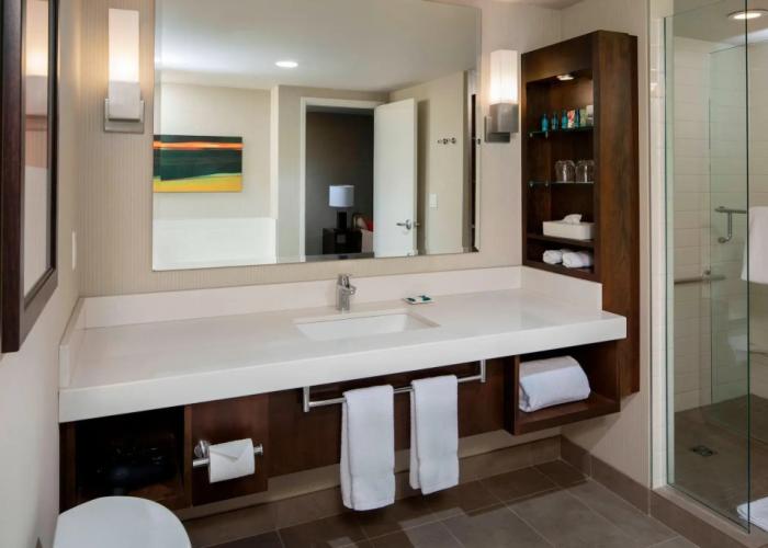 Delta Hotels by Marriott Grand Okanagan Resort