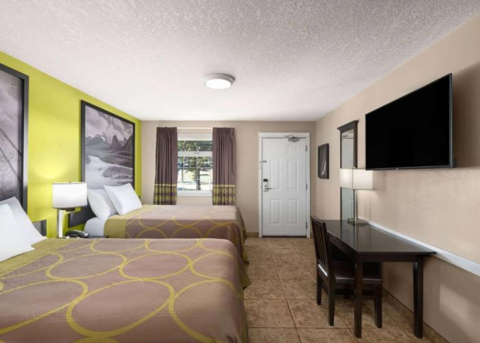 Super 8 Fort McMurray