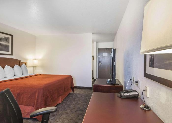 Quality Hotel & Conference Centre