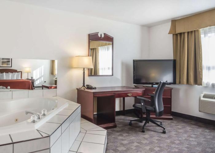 Quality Hotel & Conference Centre