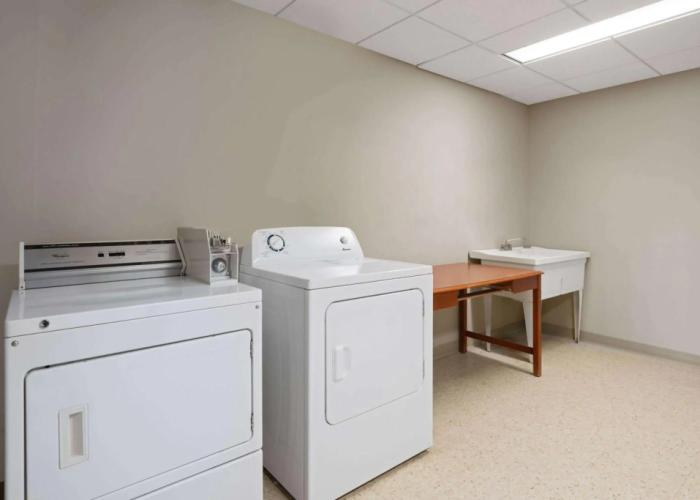 Travelodge by Wyndham Fort McMurray
