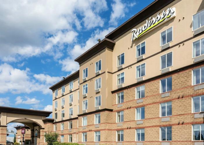Radisson Hotel & Suites Fort McMurray