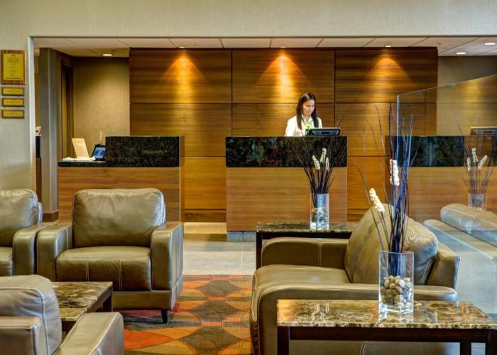 Radisson Hotel & Suites Fort McMurray