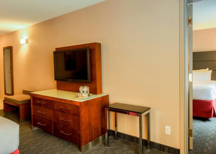 Radisson Hotel & Suites Fort McMurray