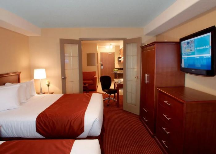 Merit Hotel & Suites