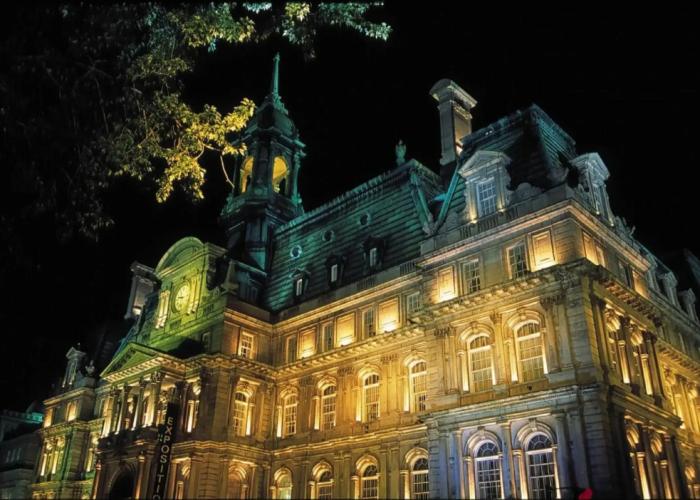 Hotel Faubourg Montreal