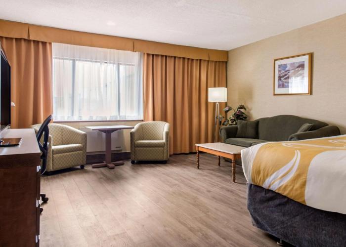 Quality Inn & Suites Gatineau