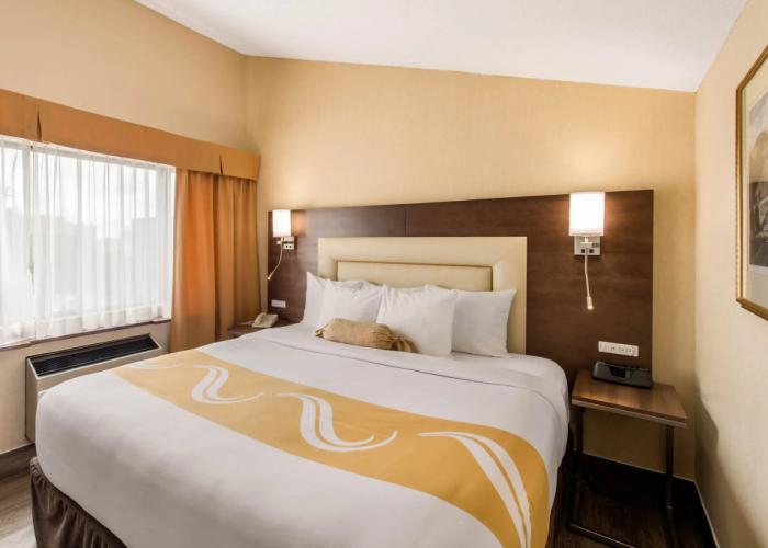 Quality Inn & Suites Gatineau