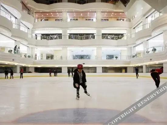 Yanji Happy Palace Hotel