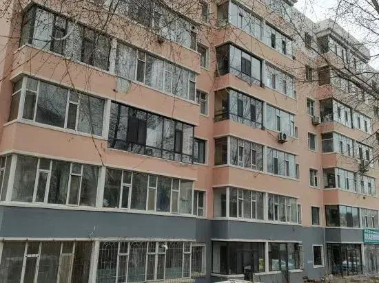 Jingqi Homestay (Yanji Yanbian University Floating Market Branch)