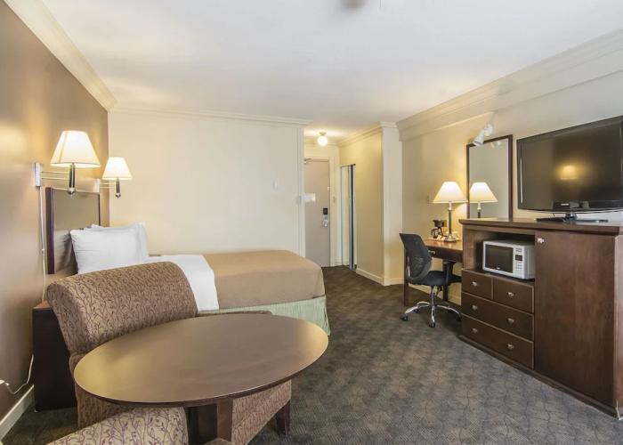 Quality Inn & Suites