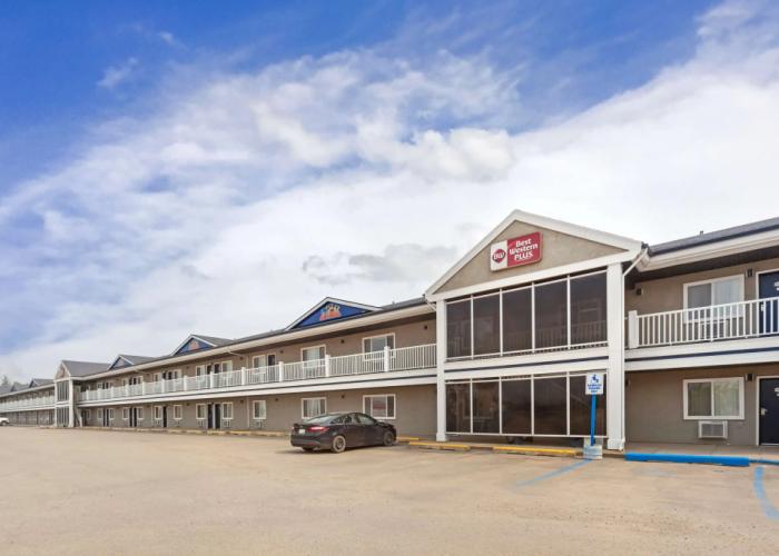 Best Western Plus Mirage Hotel & Resort