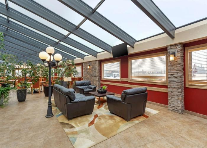 Best Western Plus Mirage Hotel & Resort