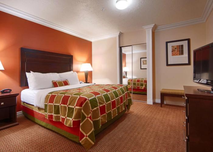 Best Western Plus Mirage Hotel & Resort