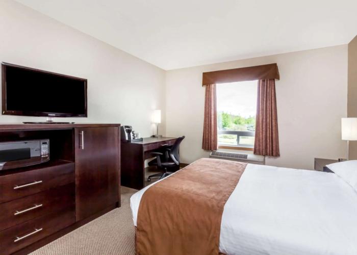 Super 8 by Wyndham Prince Albert