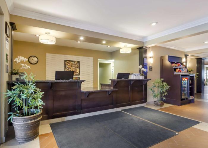 Best Western Plus Peace River Hotel & Suites