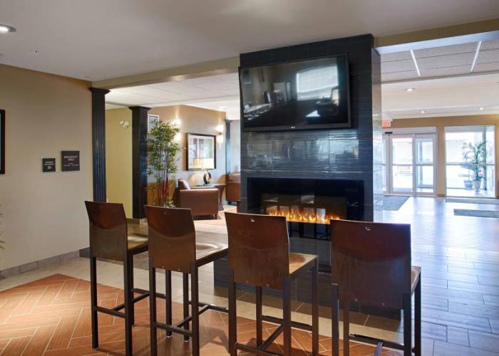 Best Western Plus Peace River Hotel & Suites