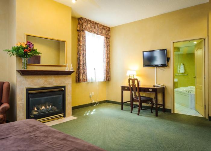 Peterborough Inn & Suites Hotel