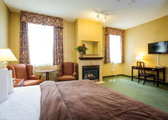 Peterborough Inn & Suites Hotel